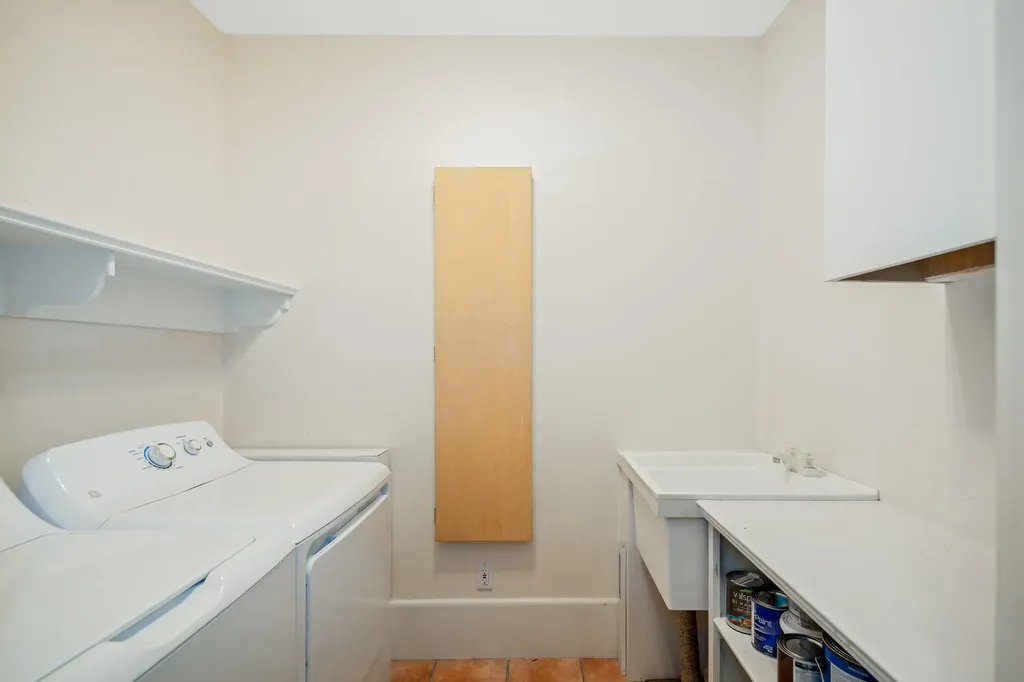 185 W Meadow Road Rockland ME 04841
