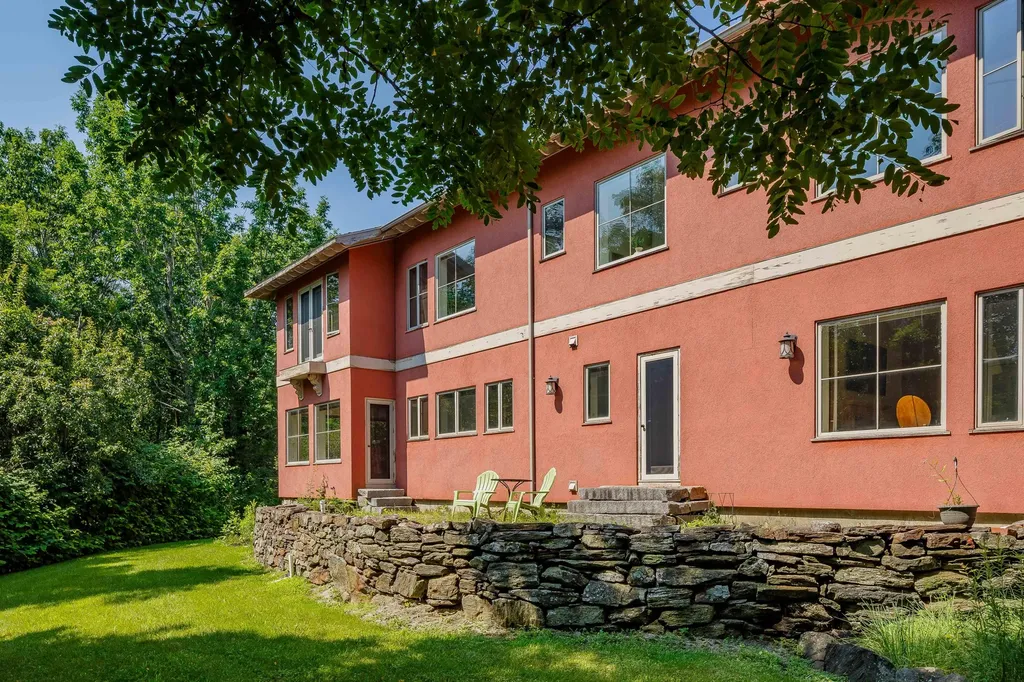 185 W Meadow Road Rockland ME 04841