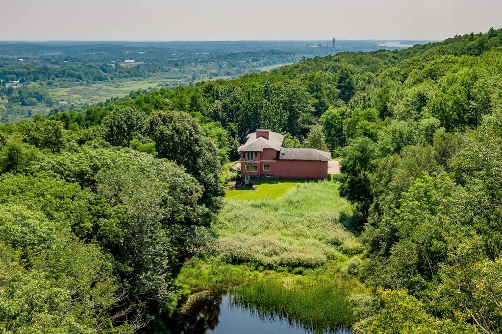 185 W Meadow Road Rockland ME 04841