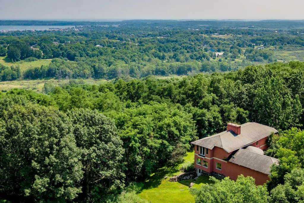 185 W Meadow Road Rockland ME 04841