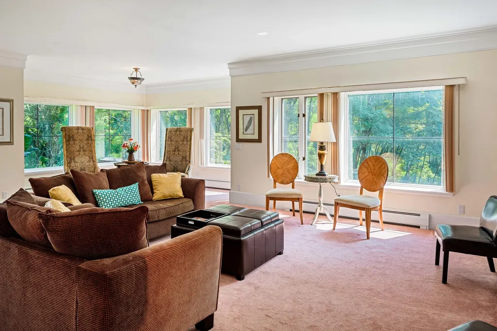 185 W Meadow Road Rockland ME 04841
