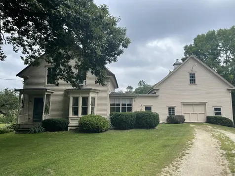 16 Libby Road Minot ME 04258