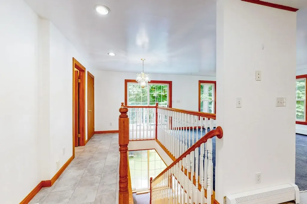 3 Timber Lane Poland ME 04274