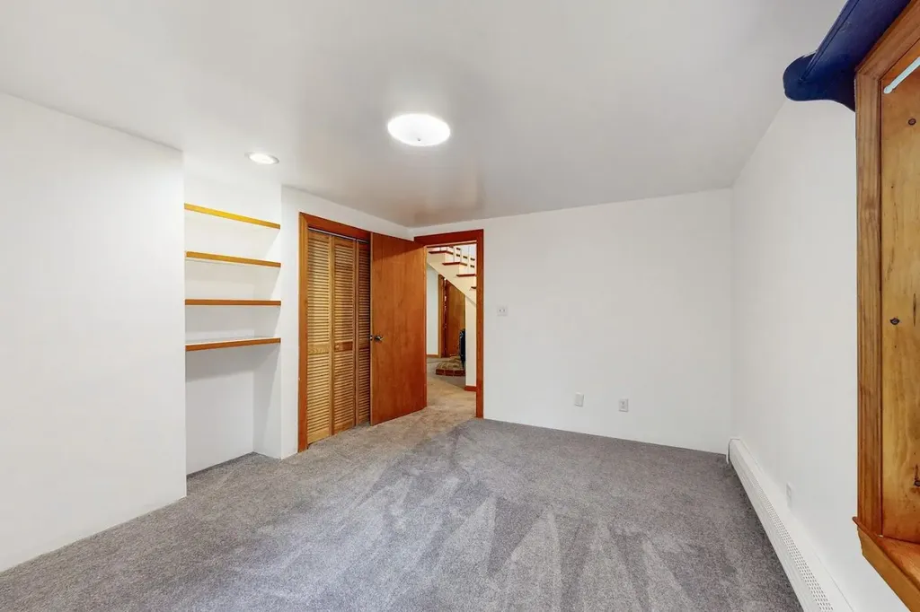 3 Timber Lane Poland ME 04274