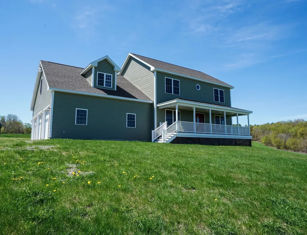 181 Back Road Skowhegan ME 04976