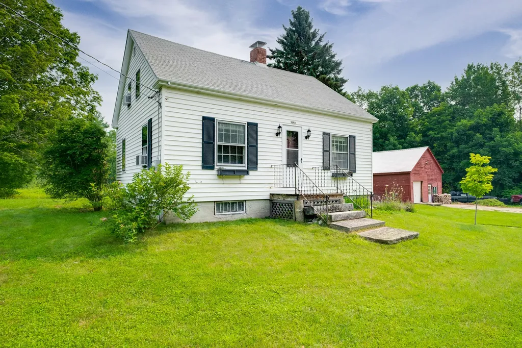 1648 North Road Parsonsfield ME 04047