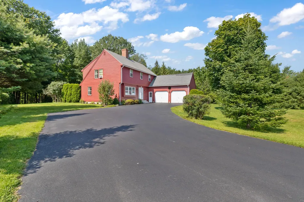 124 Evergreen Lane Windham ME 04062