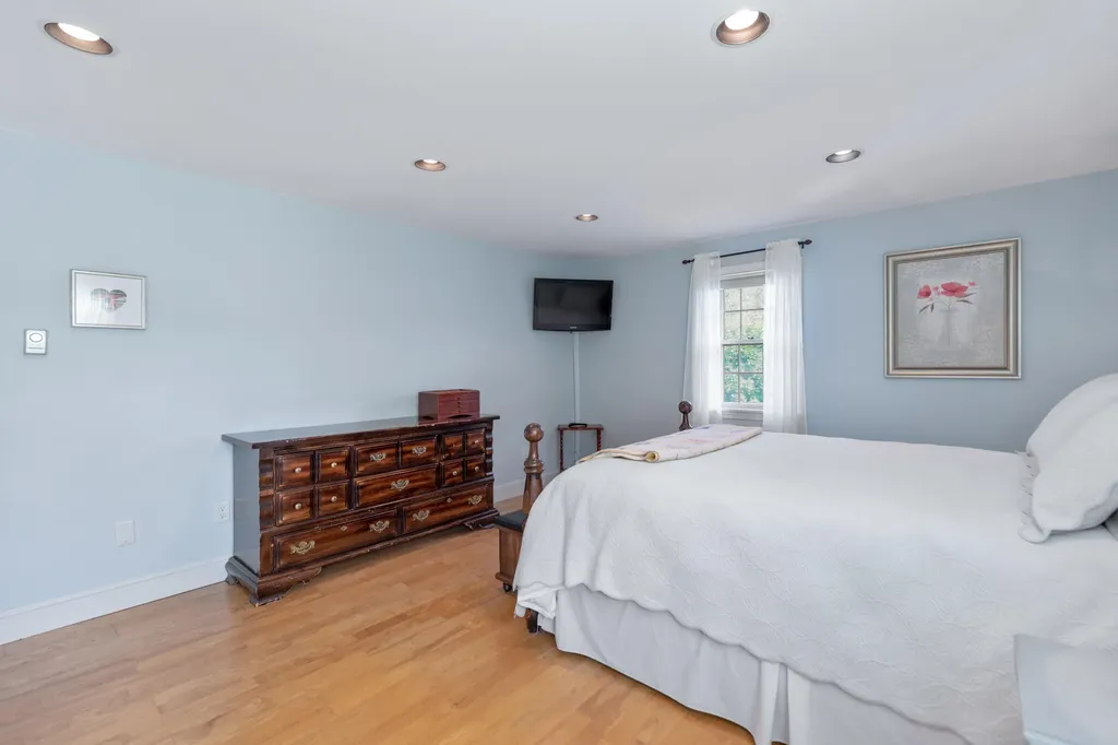 124 Evergreen Lane Windham ME 04062
