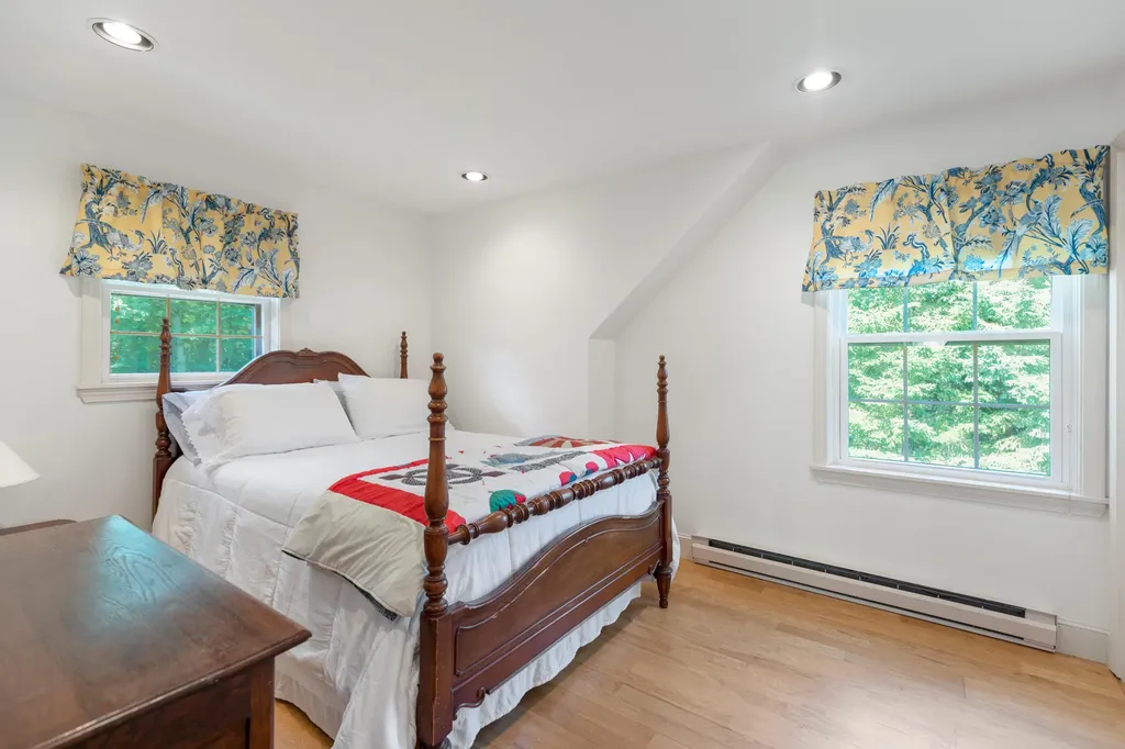 124 Evergreen Lane Windham ME 04062