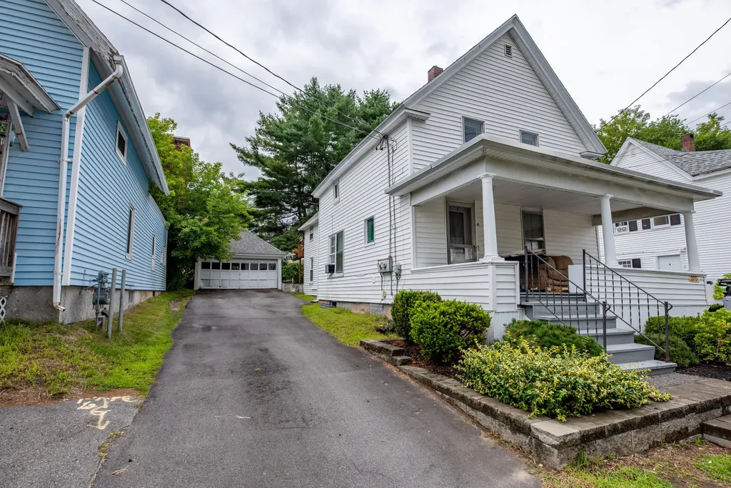 18 Kendall Street Augusta ME 04330