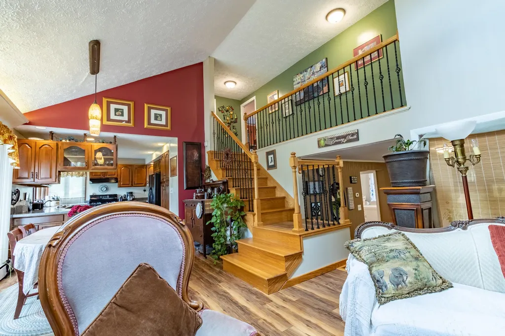 28 Robinson Gardens Lewiston ME 04240