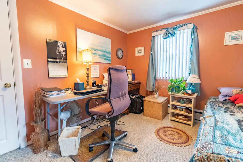28 Robinson Gardens Lewiston ME 04240