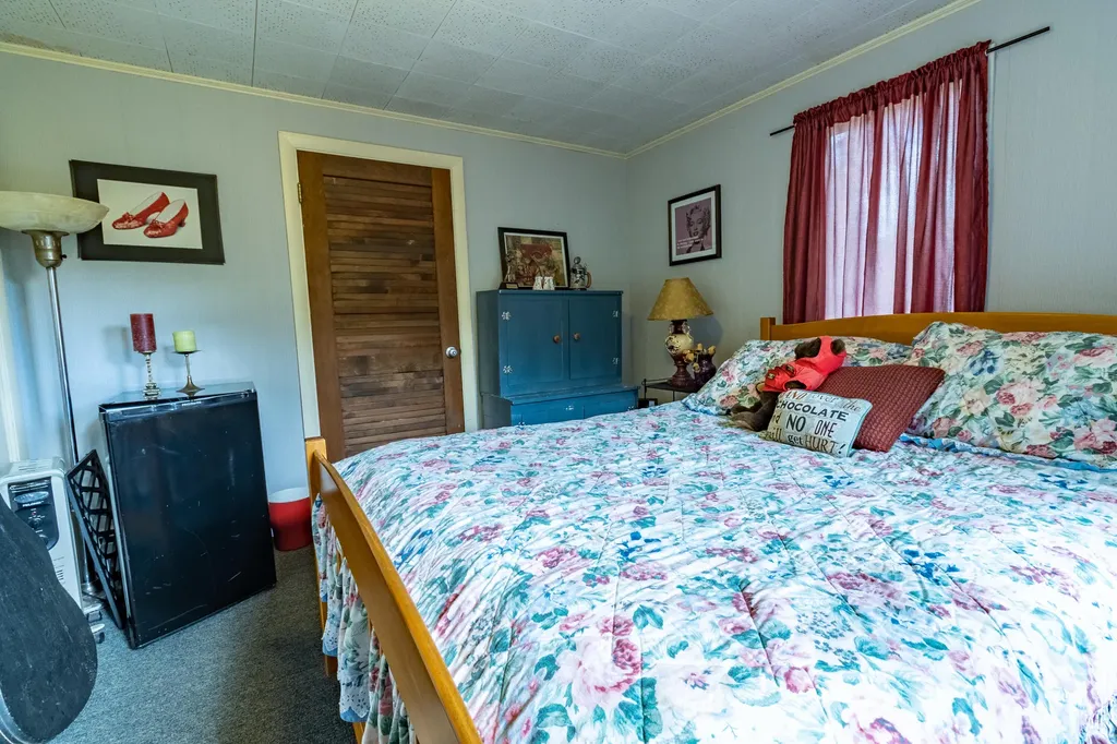 28 Robinson Gardens Lewiston ME 04240