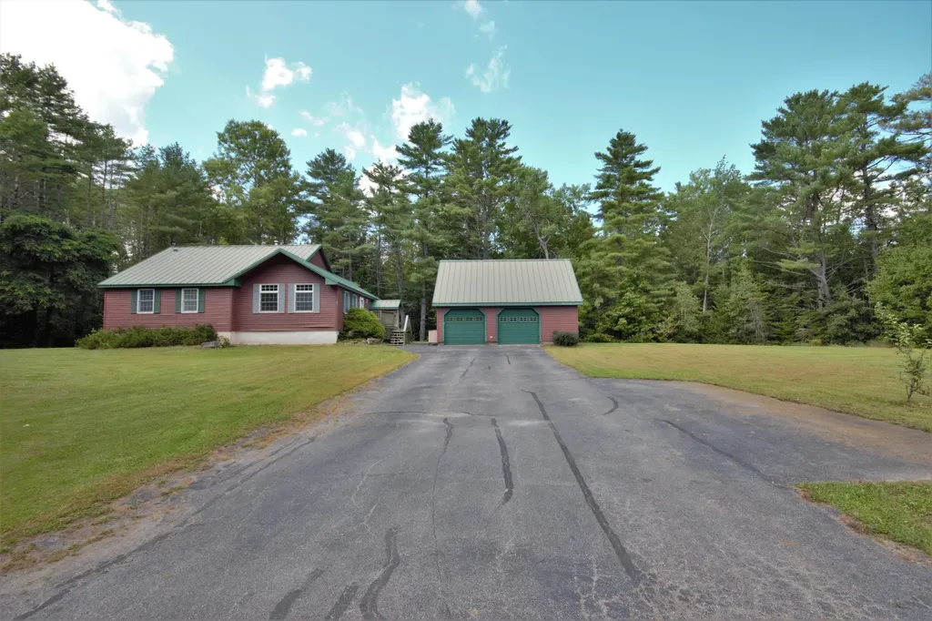 61 Youngs Lane Old Town ME 04468