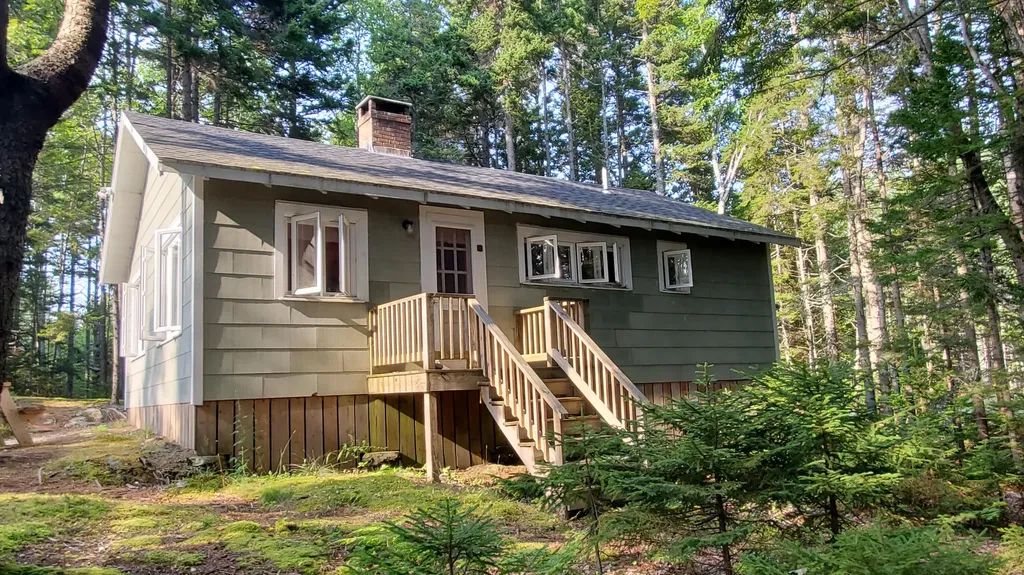592 Hendricks Hill Road Southport ME 04576