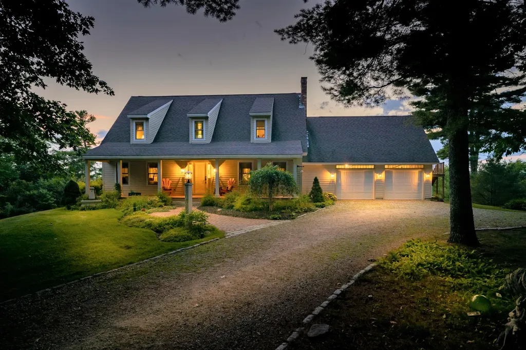 54 Merles Landing Norway ME 04268