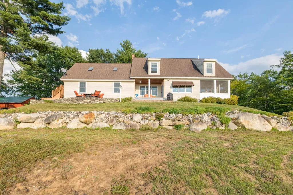 54 Merles Landing Norway ME 04268
