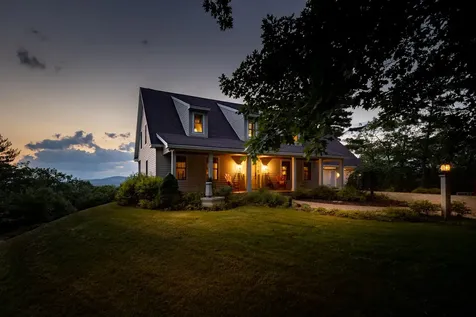 54 Merles Landing Norway ME 04268