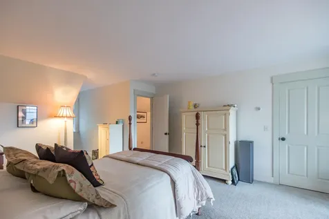54 Merles Landing Norway ME 04268