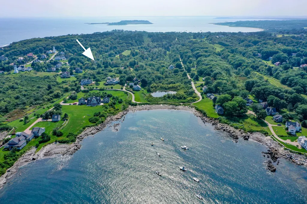 7 Lighthouse Point Road Cape Elizabeth ME 04107
