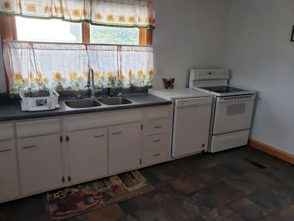 28 Eaton Street Old Town ME 04468