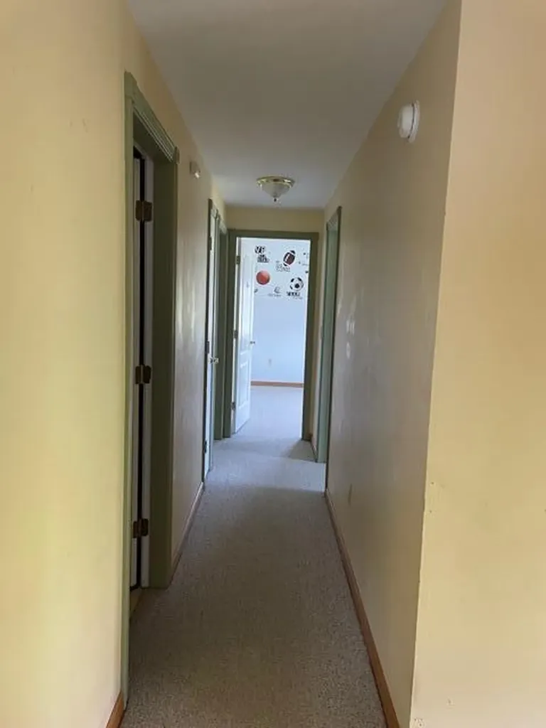 23 Robin Court Skowhegan ME 04976