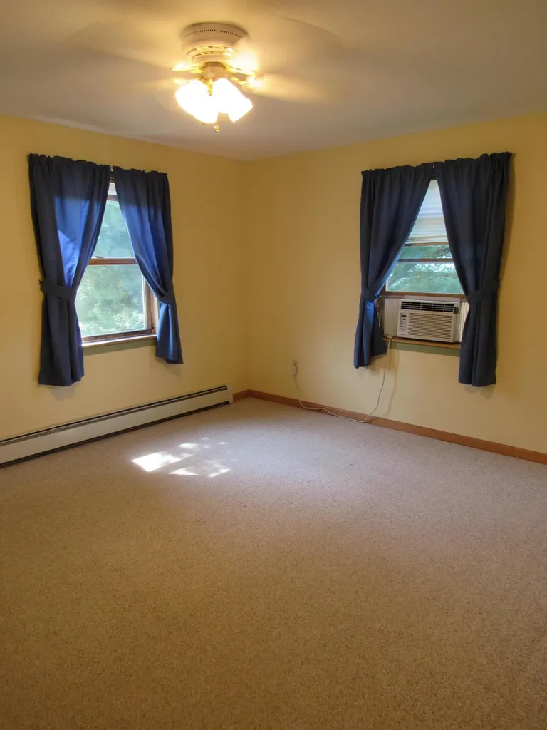23 Robin Court Skowhegan ME 04976