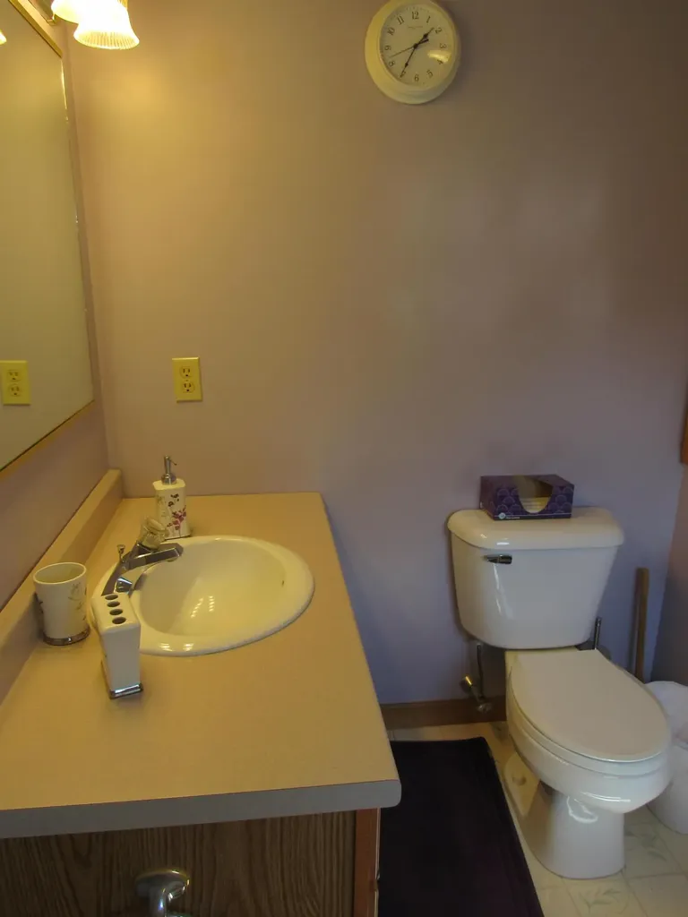23 Robin Court Skowhegan ME 04976
