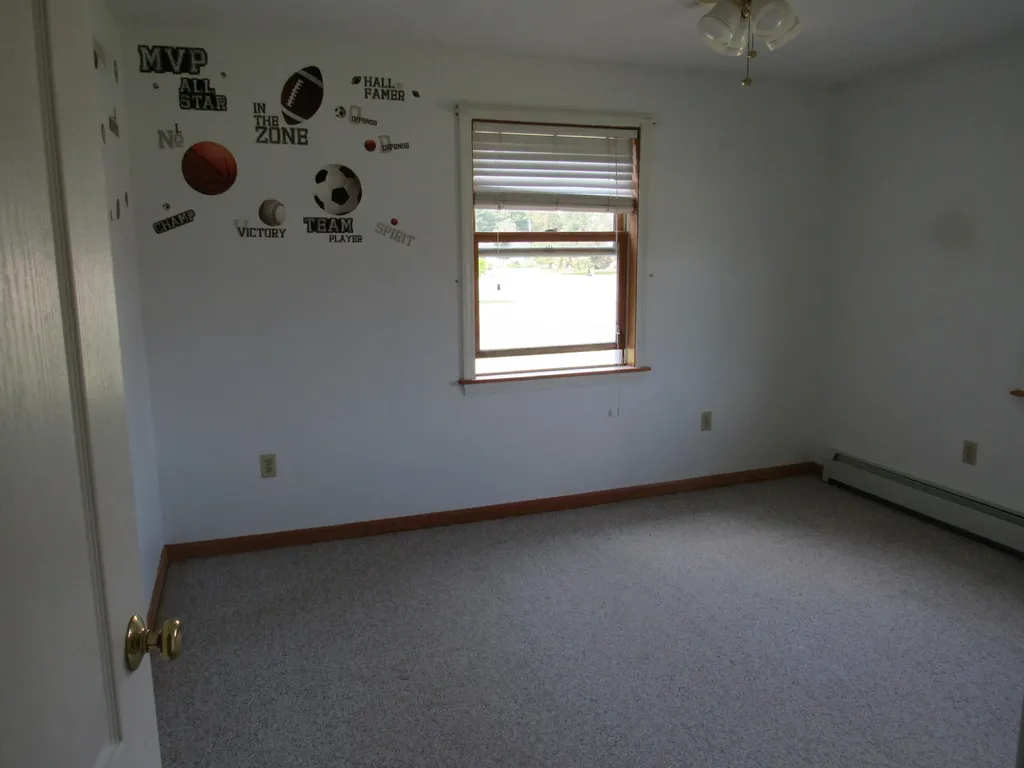 23 Robin Court Skowhegan ME 04976