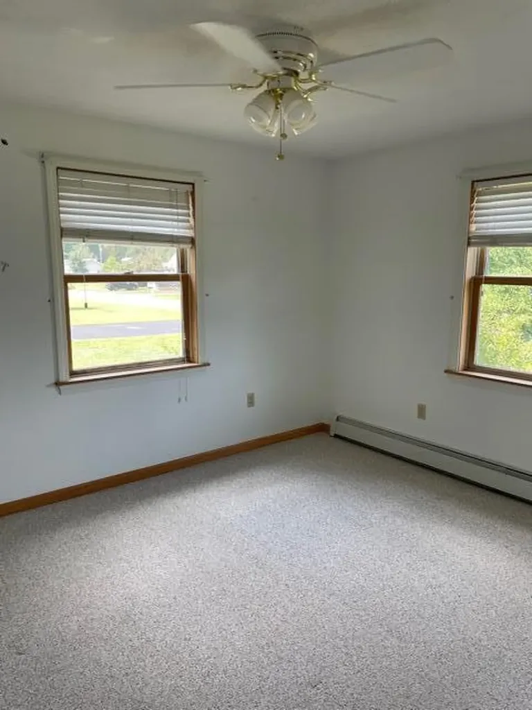23 Robin Court Skowhegan ME 04976