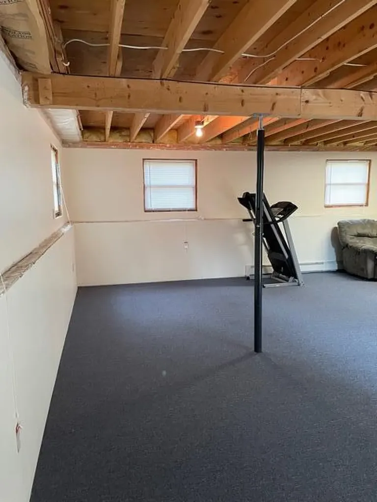 23 Robin Court Skowhegan ME 04976