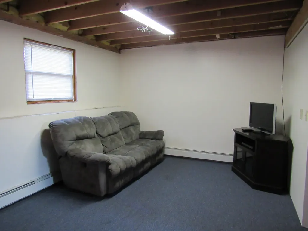 23 Robin Court Skowhegan ME 04976