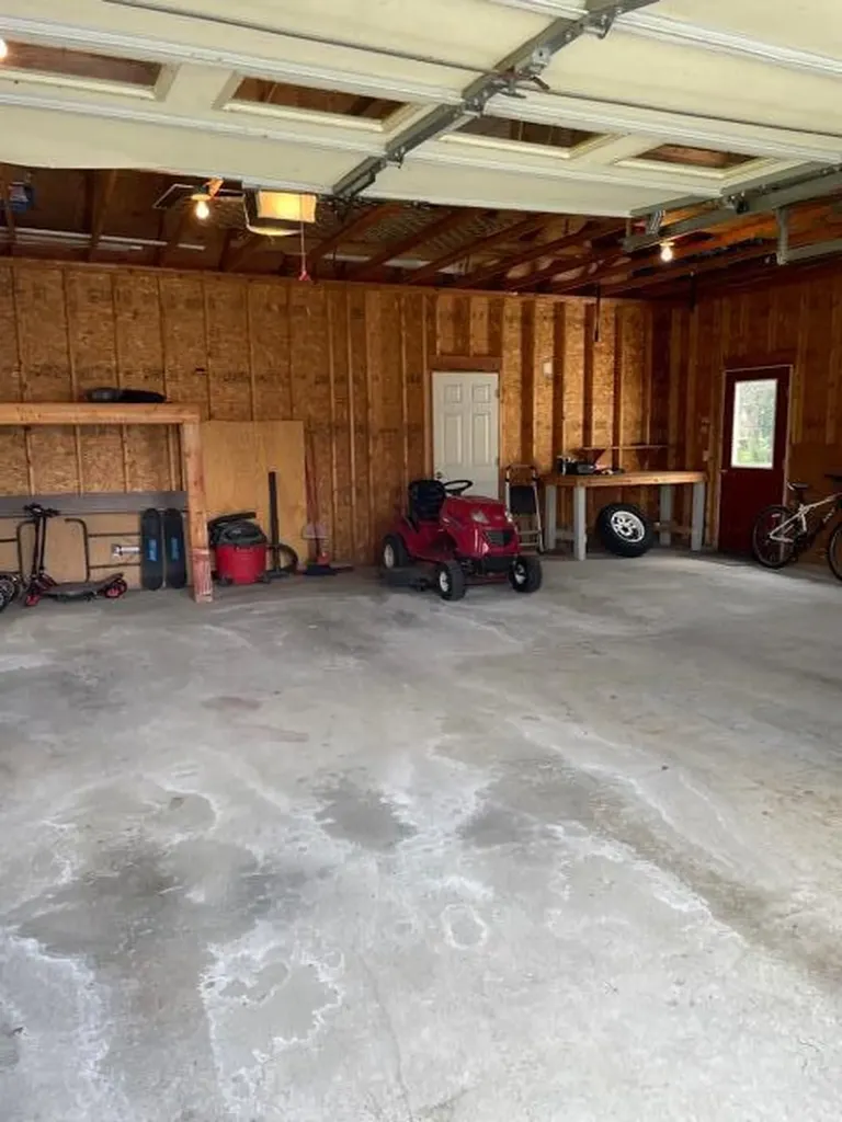 23 Robin Court Skowhegan ME 04976