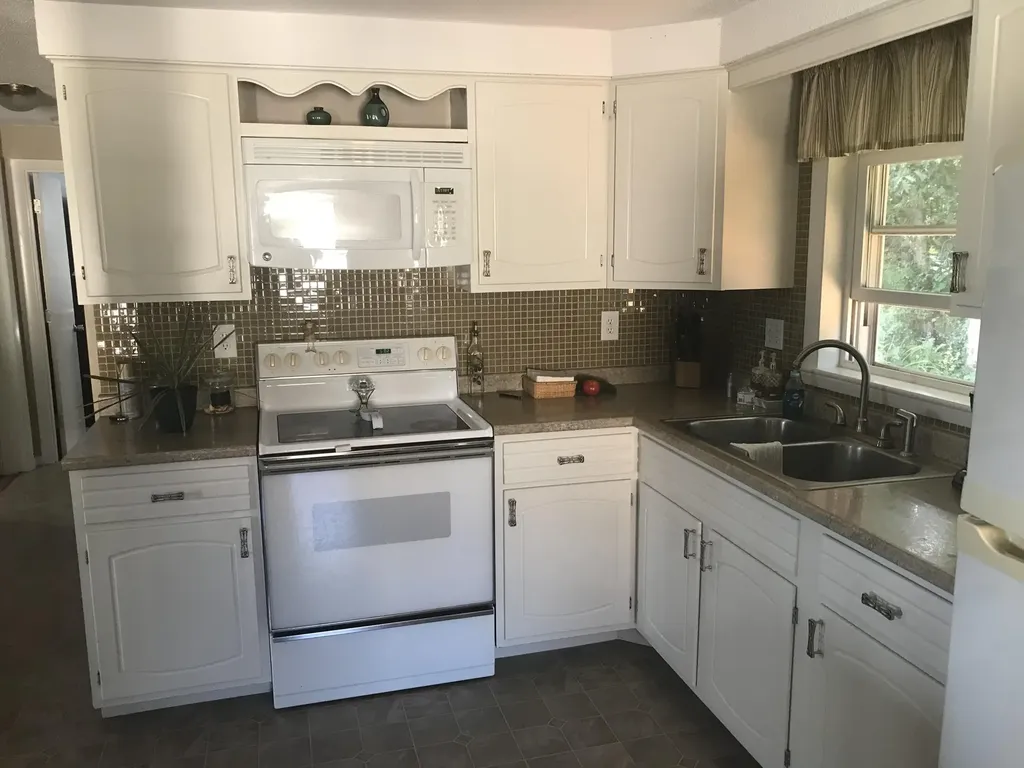 16 Phillip Street Scarborough ME 04074