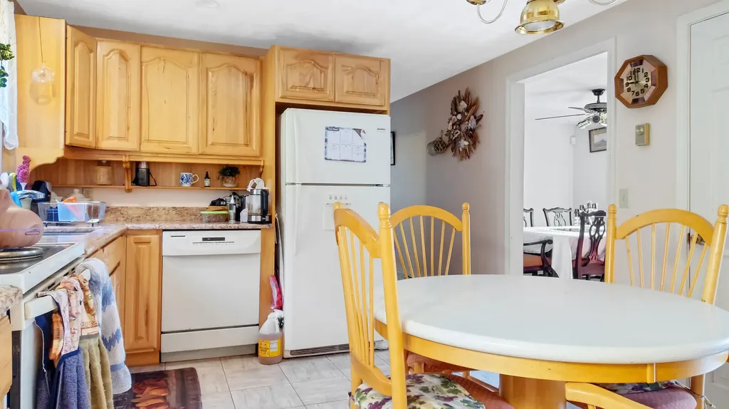 17 Adams Circle Buxton ME 04093
