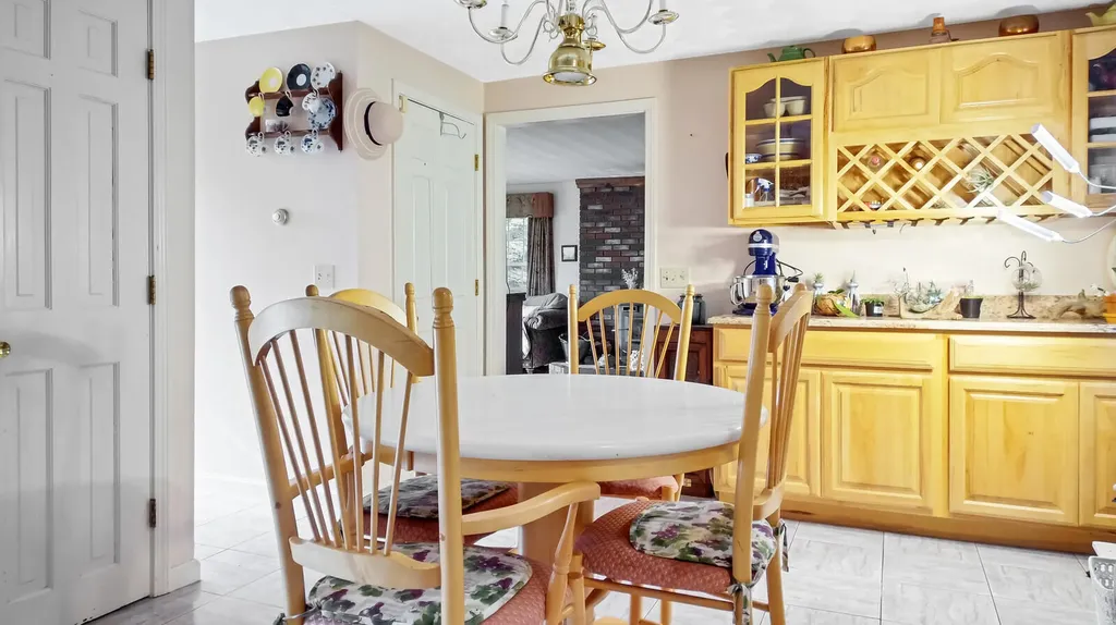 17 Adams Circle Buxton ME 04093