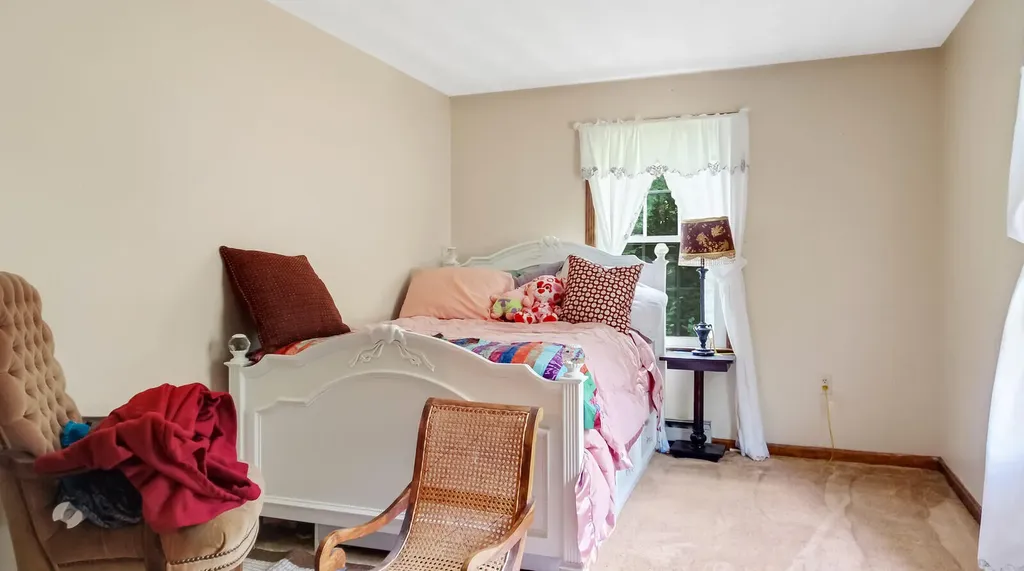17 Adams Circle Buxton ME 04093