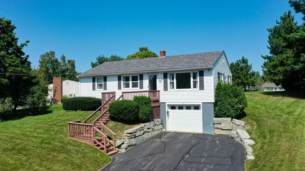 61 Hutchinson Drive Augusta ME 04330