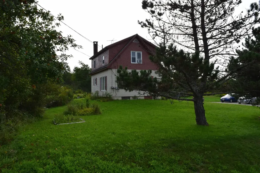 120 & 122 Bayside Road Ellsworth ME 04605