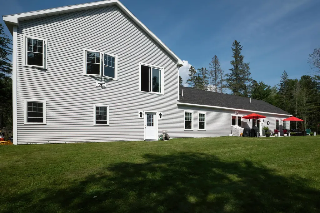 153 Woodcock Lane Lamoine ME 04605