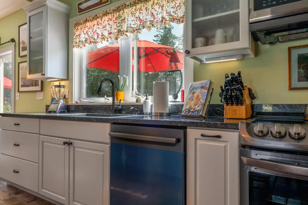 153 Woodcock Lane Lamoine ME 04605