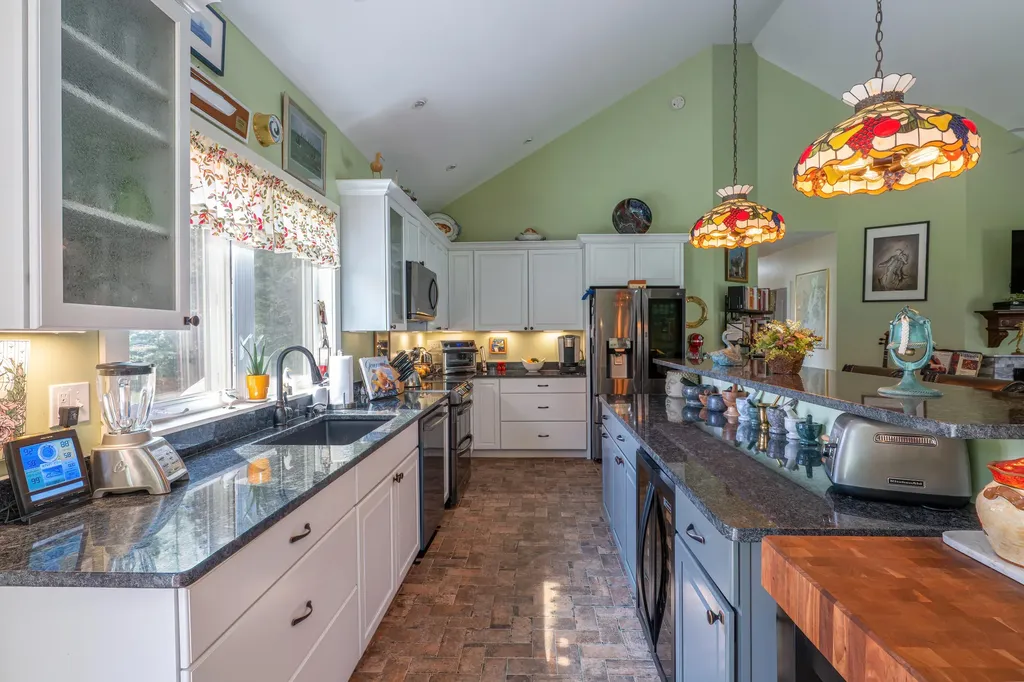 153 Woodcock Lane Lamoine ME 04605