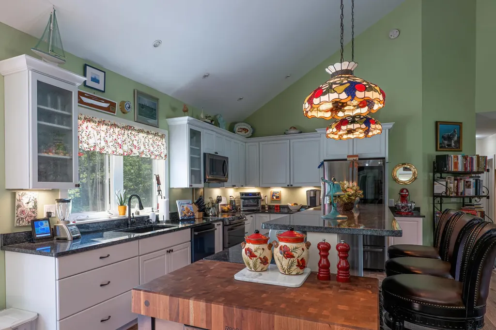 153 Woodcock Lane Lamoine ME 04605