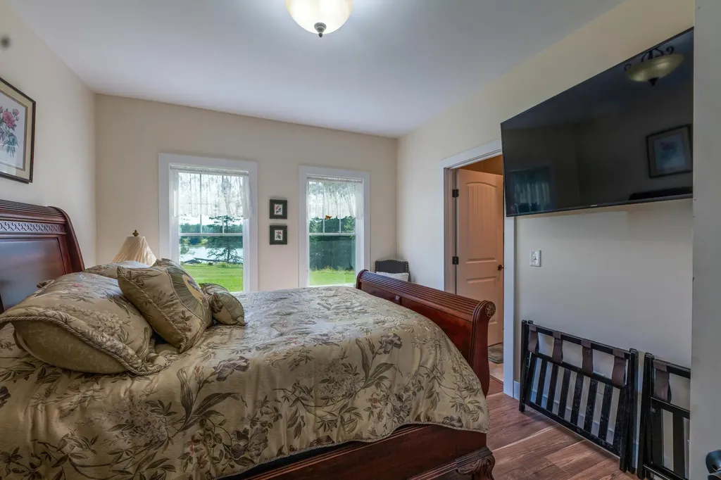 153 Woodcock Lane Lamoine ME 04605