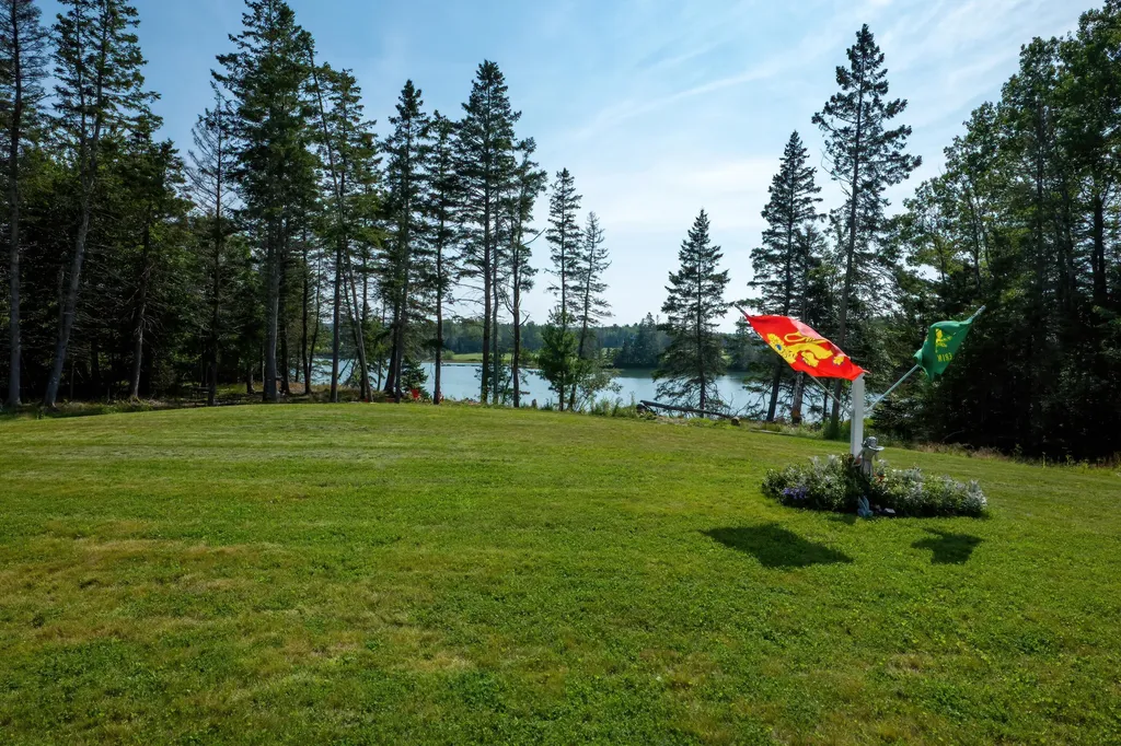 153 Woodcock Lane Lamoine ME 04605