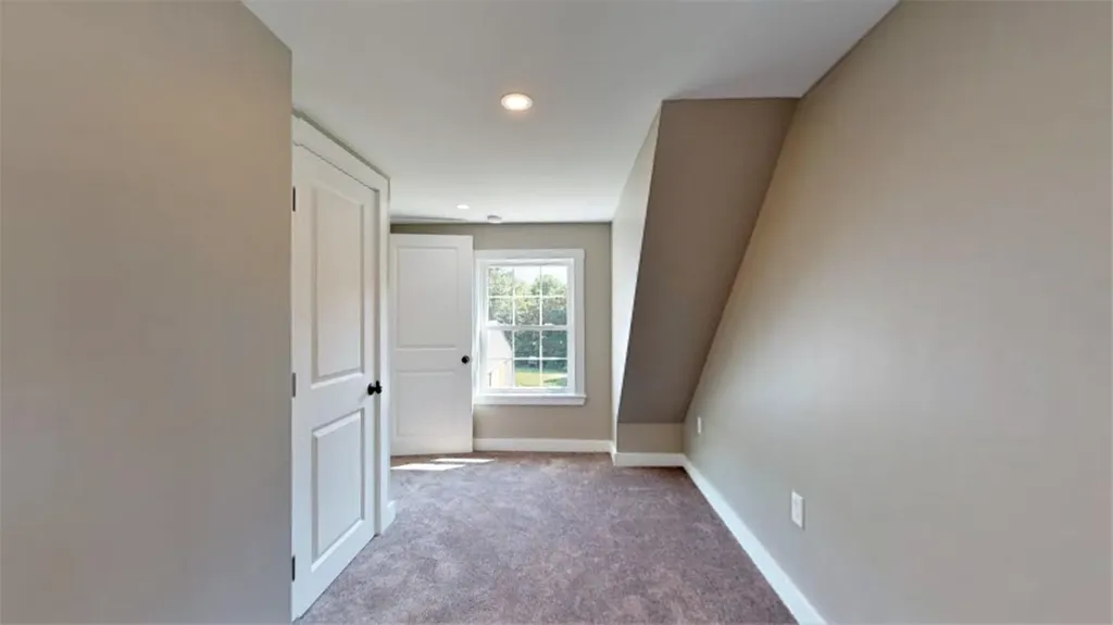 102 Cape Road Raymond ME 04071