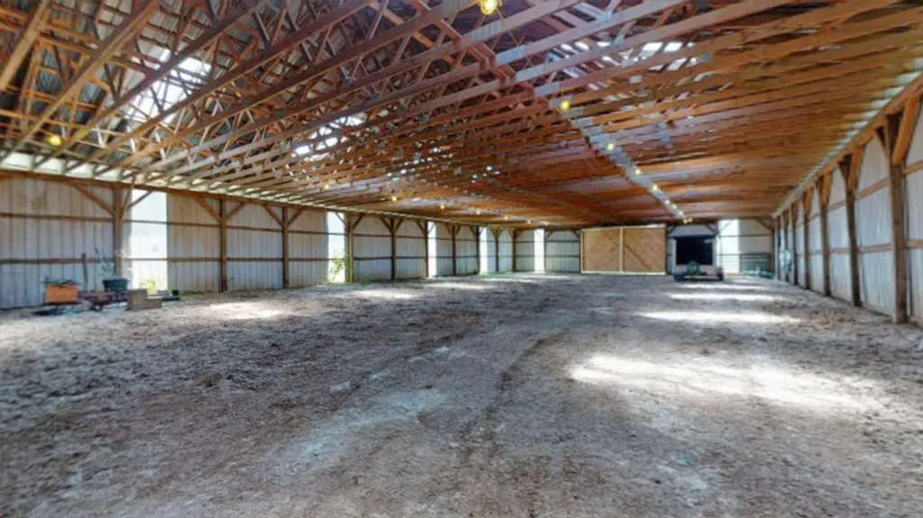 102 Cape Road Raymond ME 04071