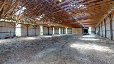 102 Cape Road Raymond ME 04071