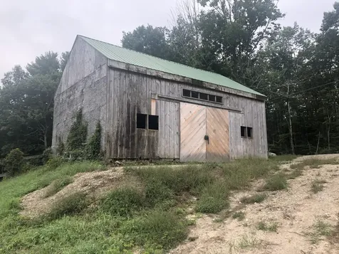 102 Cape Road Raymond ME 04071