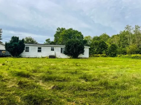 587 Main Road Eddington ME 04428